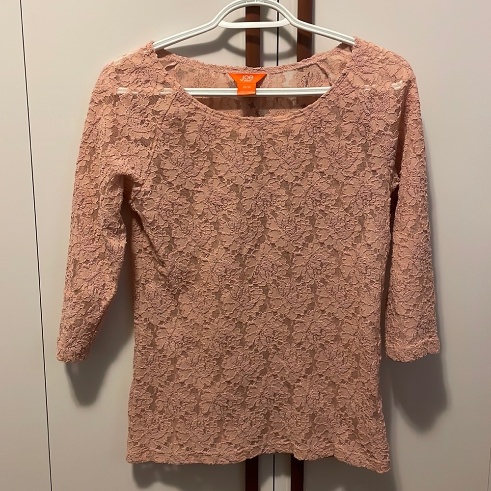 5/$25 Rose coloured lace top